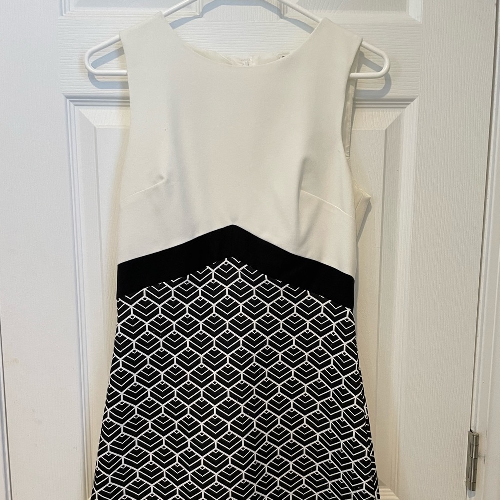 Cute Women’s Dress - Size 4